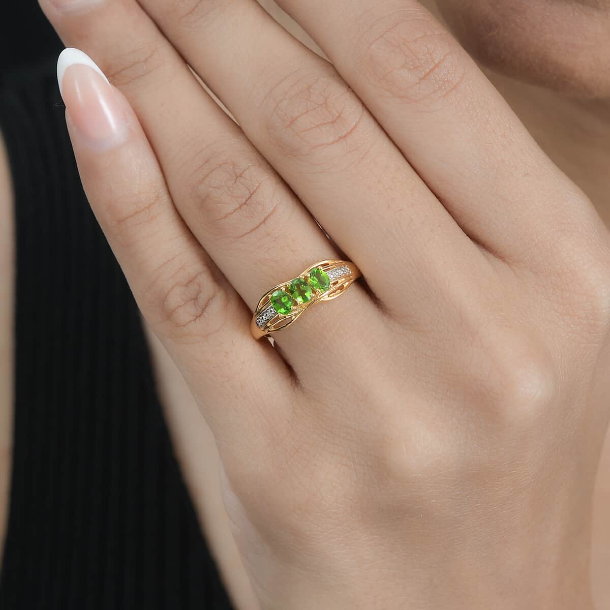 Chrome Diopside 3 Stone Ring in Vermeil Yellow Gold Over Sterling Silver (Size 6.0) 0.70 ctw image number 2