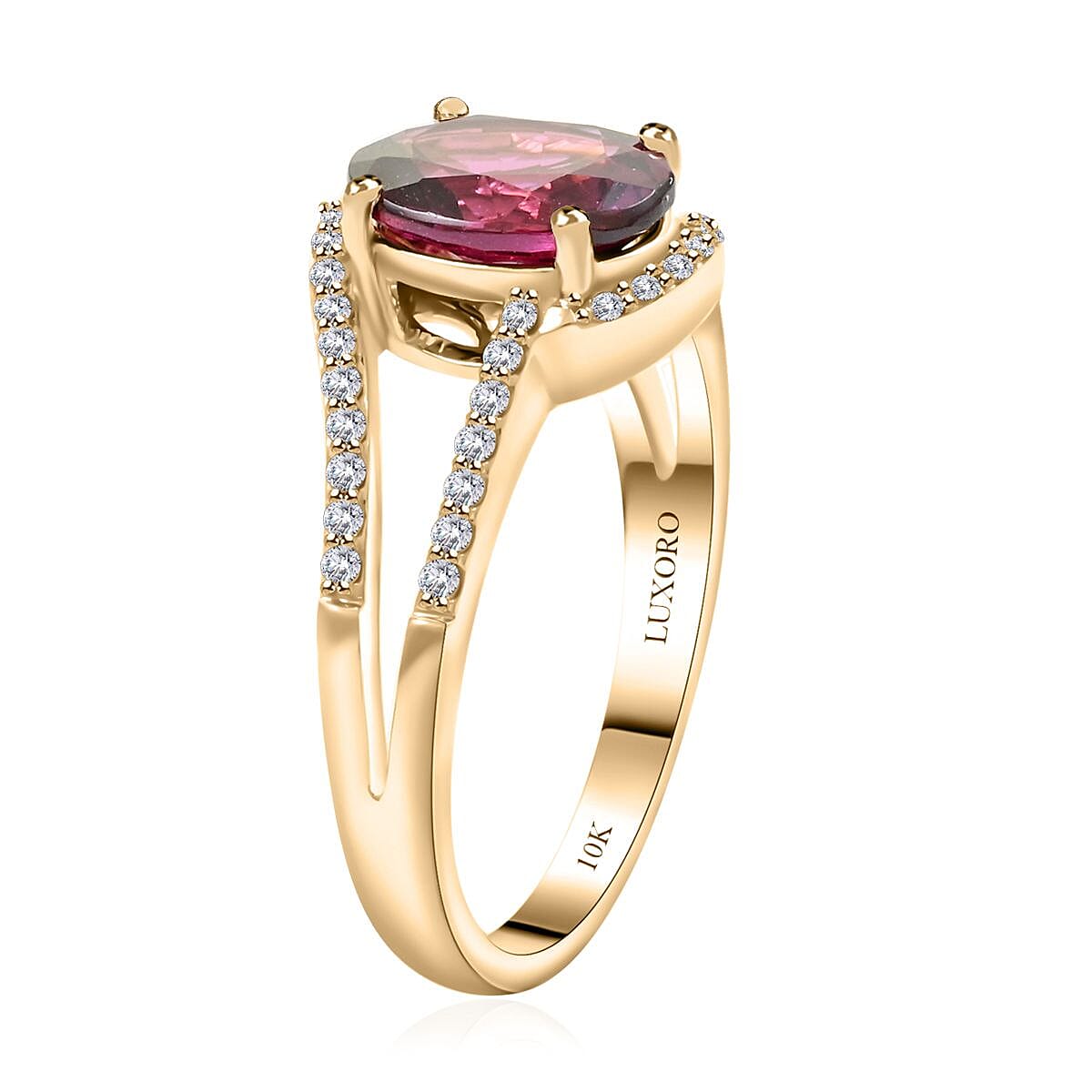 Certified & Appraised Luxoro 10K Yellow Gold AAA Radiant Ember Garnet and I2 Diamond Ring (Size 8.0) 2.60 ctw image number 3