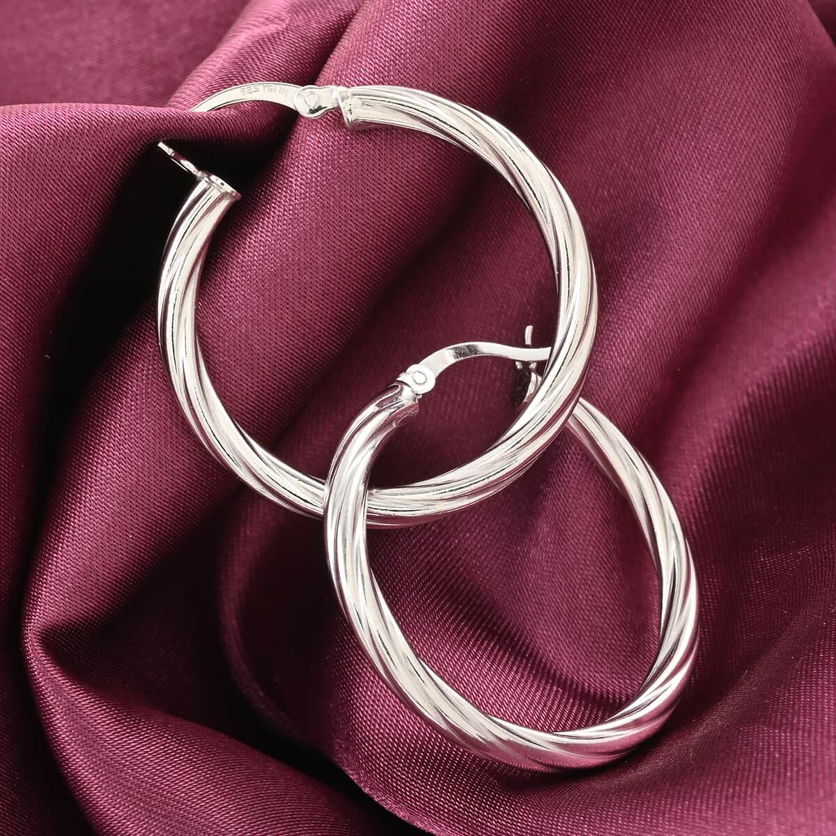 Sterling Silver Hoop Earrings 3.05 Grams image number 1