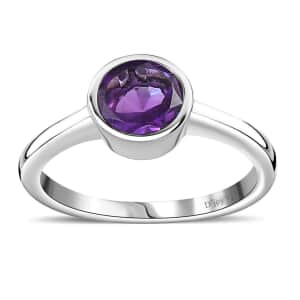 African Amethyst Solitaire Ring in Platinum Over Sterling Silver (Size 5) 0.75 ctw