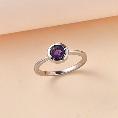 African Amethyst Solitaire Ring in Platinum Over Sterling Silver (Size 5) 0.75 ctw