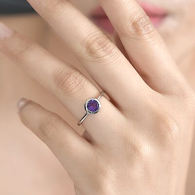African Amethyst Solitaire Ring in Platinum Over Sterling Silver (Size 5) 0.75 ctw