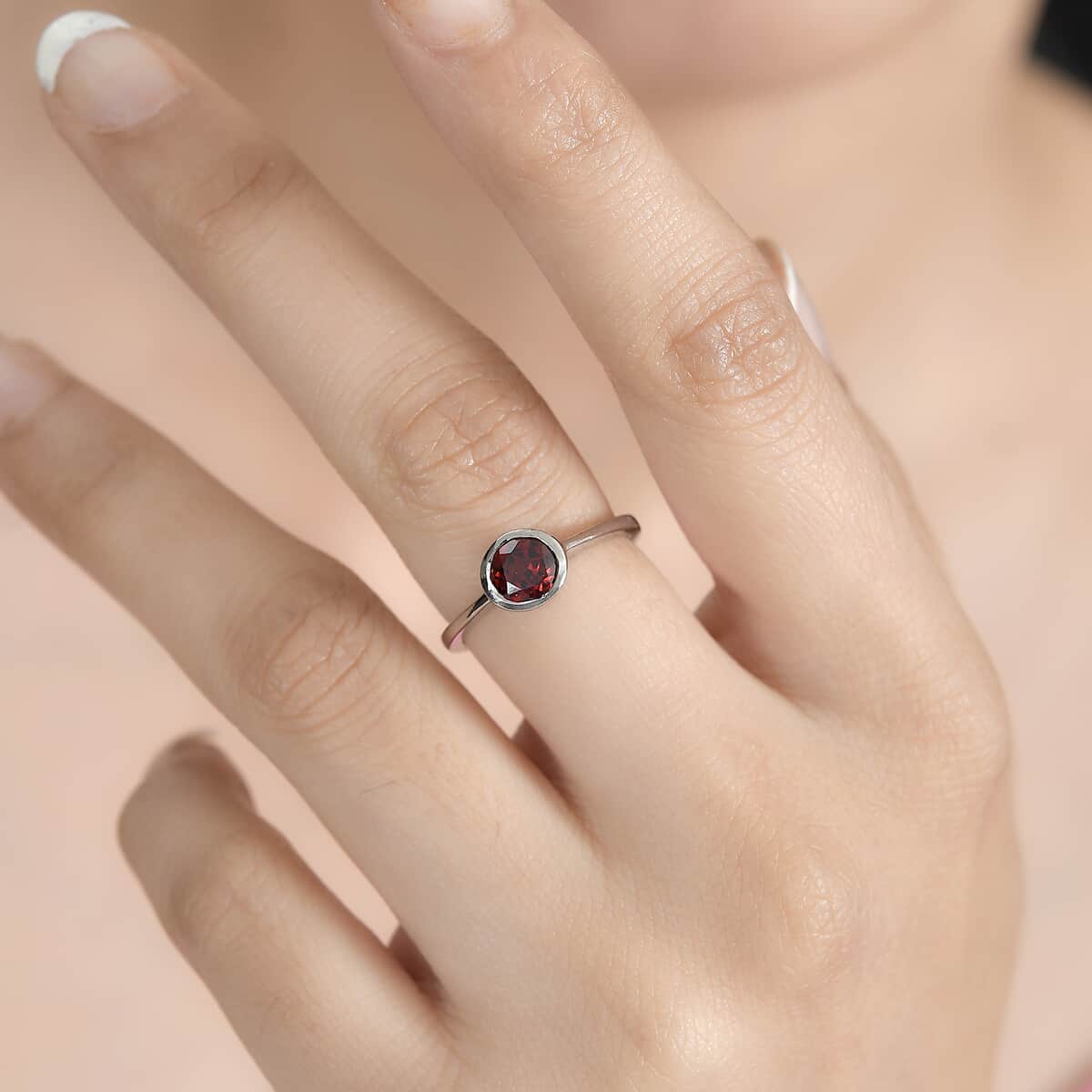 Mozambique Garnet Solitaire Ring in Platinum Over Sterling Silver (Size 5) 1.00 ctw image number 2