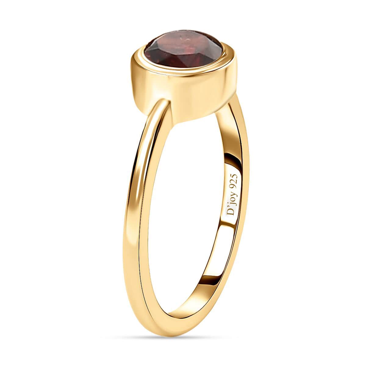 Mozambique Garnet Solitaire Ring in Vermeil Yellow Gold Over Sterling Silver (Size 7.0) 1.00 ctw image number 3
