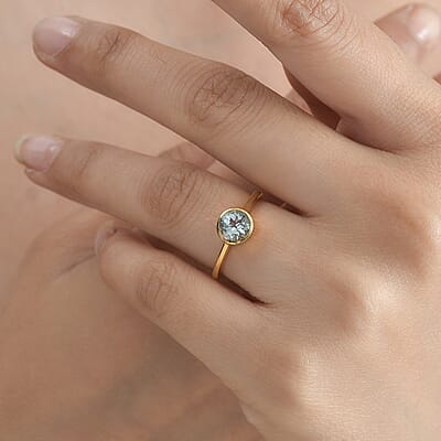 Mangoro Aquamarine 0.75 ctw Solitaire Ring in Vermeil Yellow Gold Over Sterling Silver (Size 6.0)