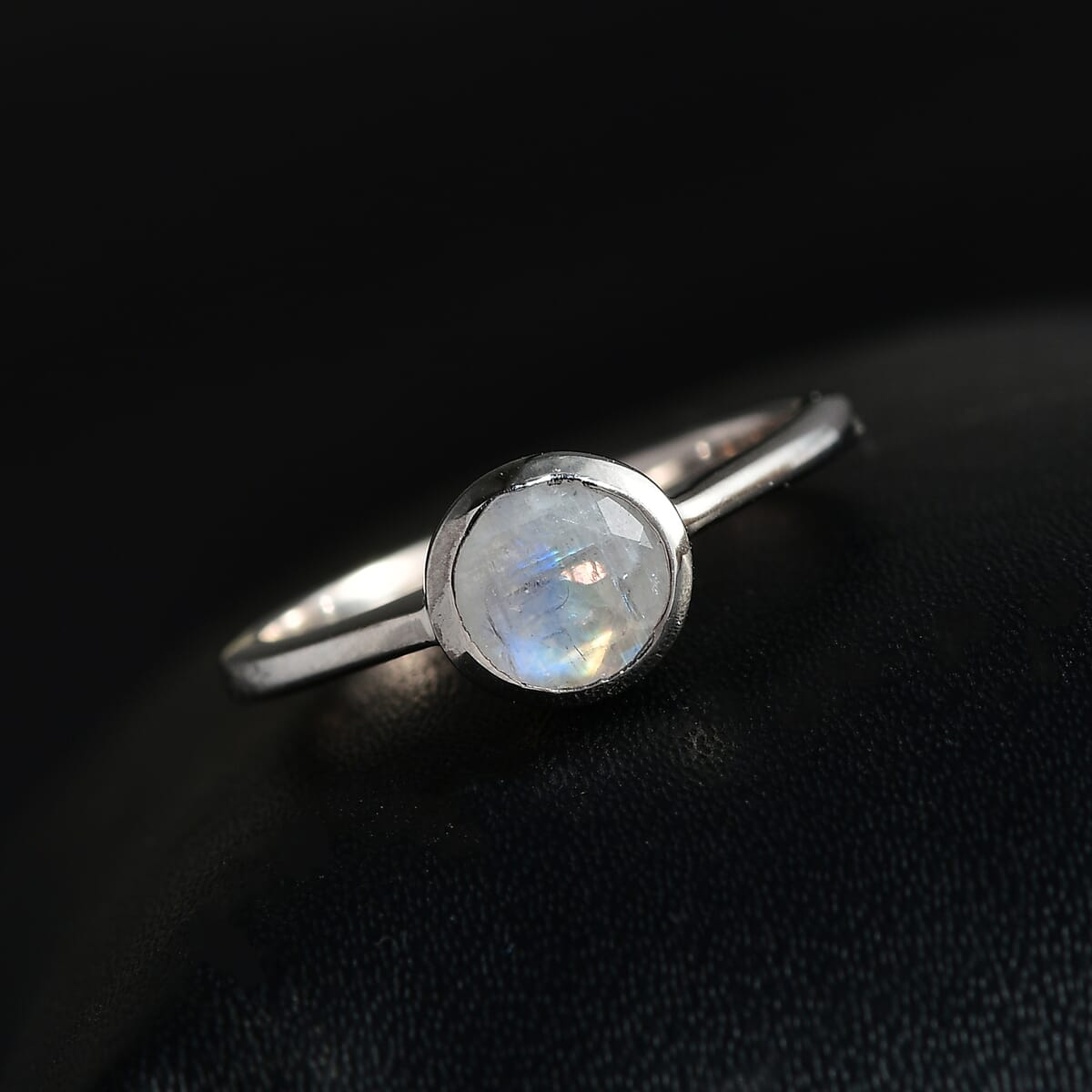 Rainbow Moonstone 0.85 ctw Ring in Platinum Over Sterling Silver (Size 9.0)  image number 2