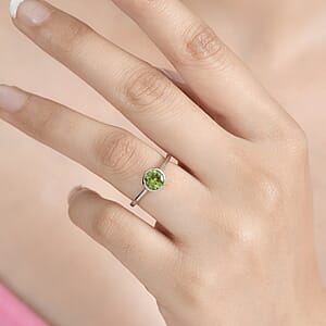 Peridot Solitaire Ring in Platinum Over Sterling Silver (Size 5) 0.85 ctw