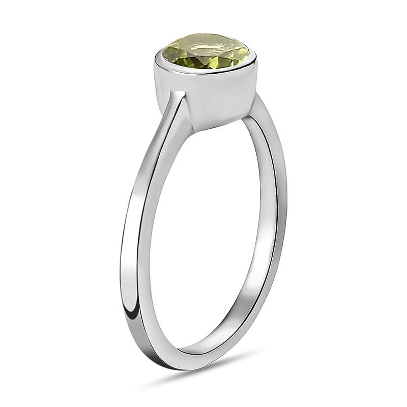 Peridot Solitaire Ring in Platinum Over Sterling Silver (Size 8.0) 0.85 ctw