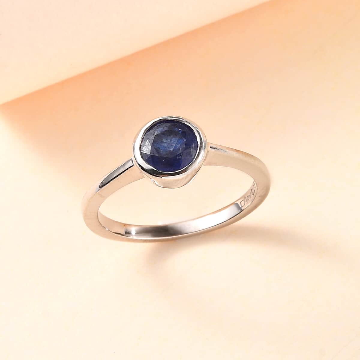 Masoala Sapphire (D) Solitaire Ring in Platinum Over Sterling Silver (Size 6.0) 1.30 ctw image number 1