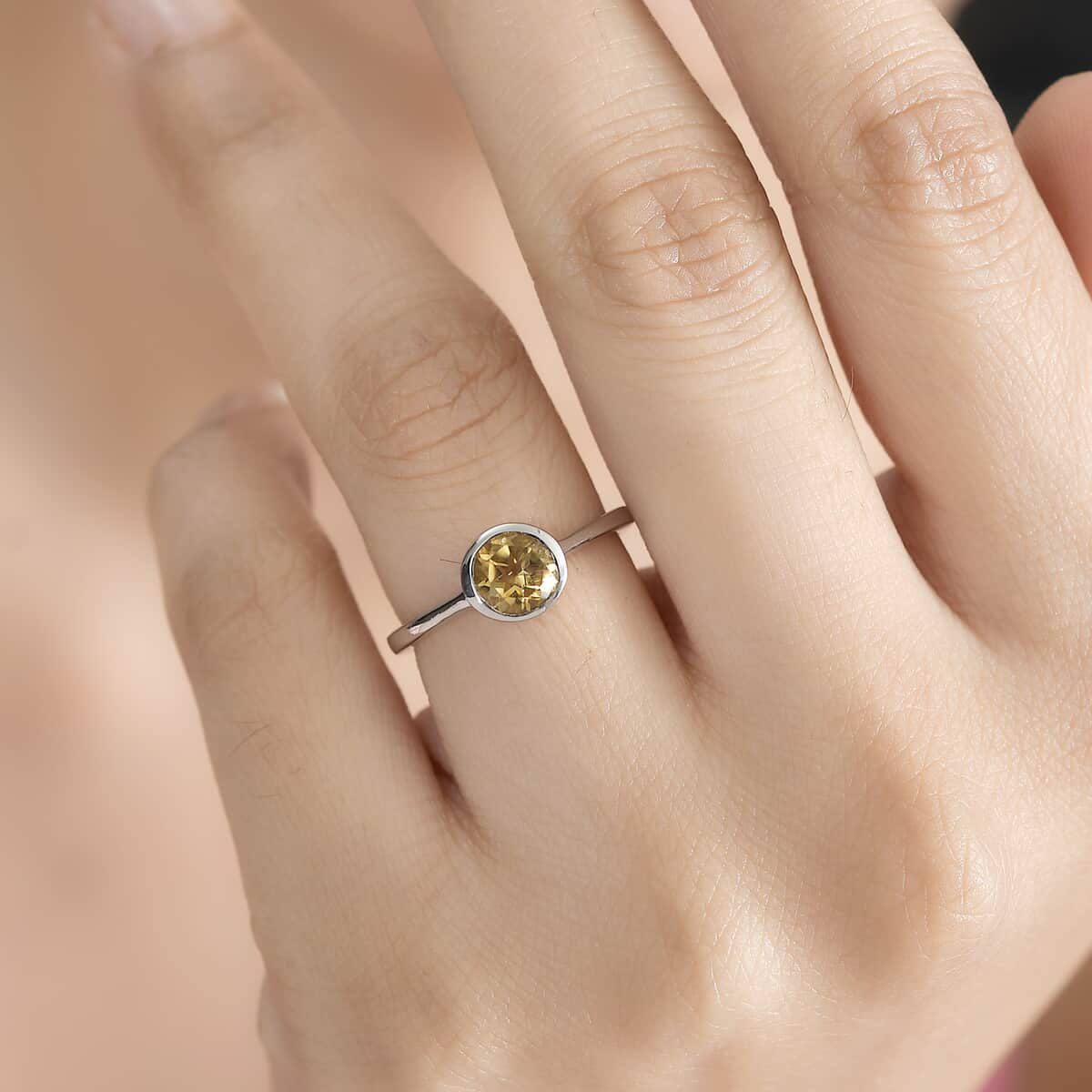 Brazilian Citrine Solitaire Ring in Platinum Over Sterling Silver (Size 6.0) 0.80 ctw image number 2