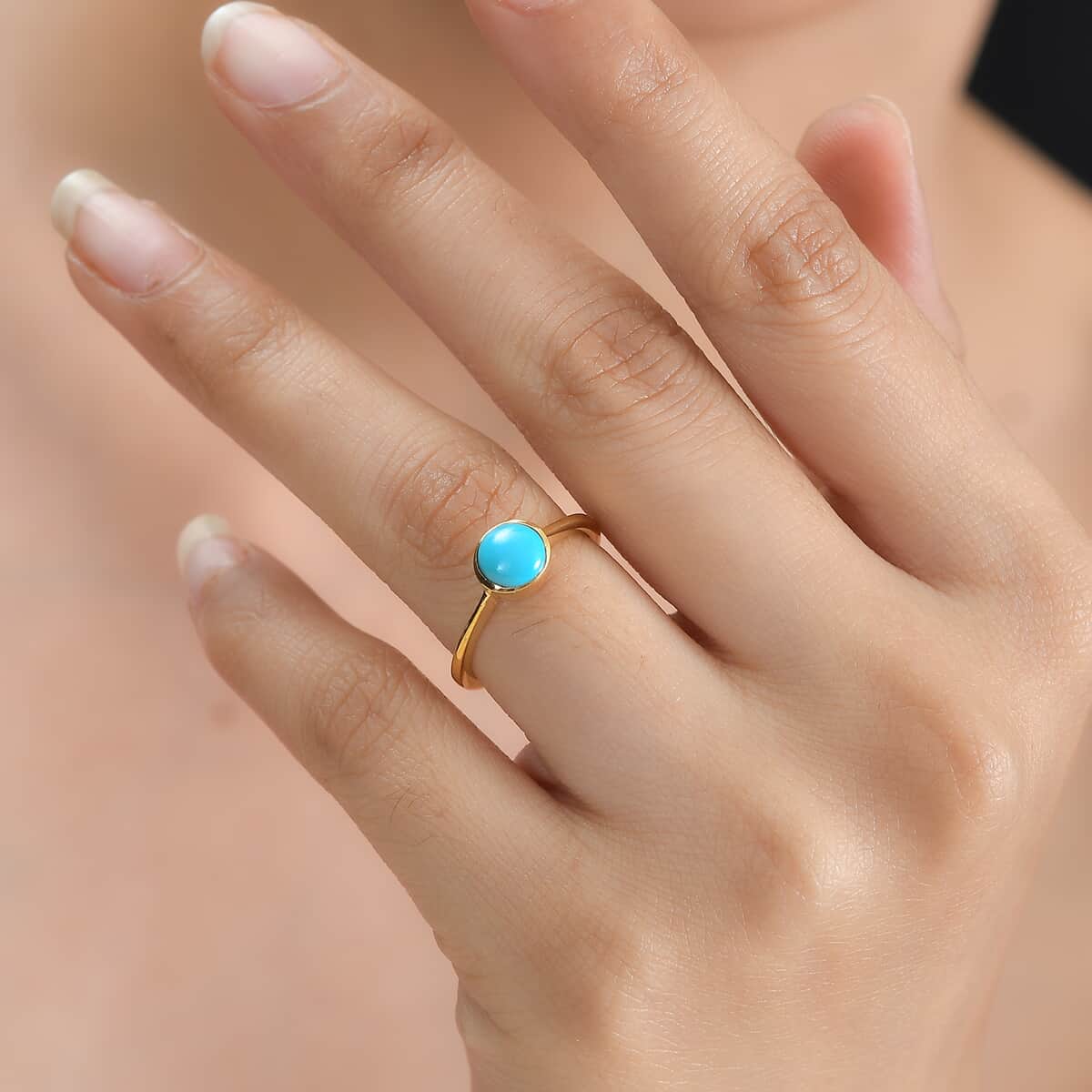 Sleeping Beauty Turquoise Solitaire Ring in Vermeil Yellow Gold Over Sterling Silver (Size 7.0) 0.85 ctw image number 2