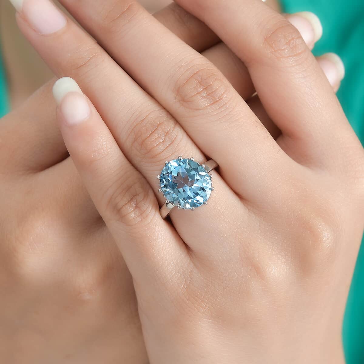 Sky Blue Topaz 9.25 ctw Solitaire Ring in Platinum Over Sterling Silver (Size 7.0) image number 2