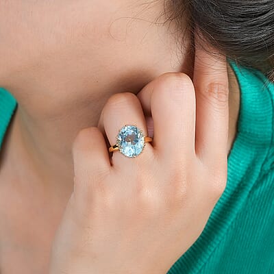 Sky Blue Topaz 9.25 ctw Solitaire Ring in Vermeil Yellow Gold Over Sterling Silver (Size 7.0)