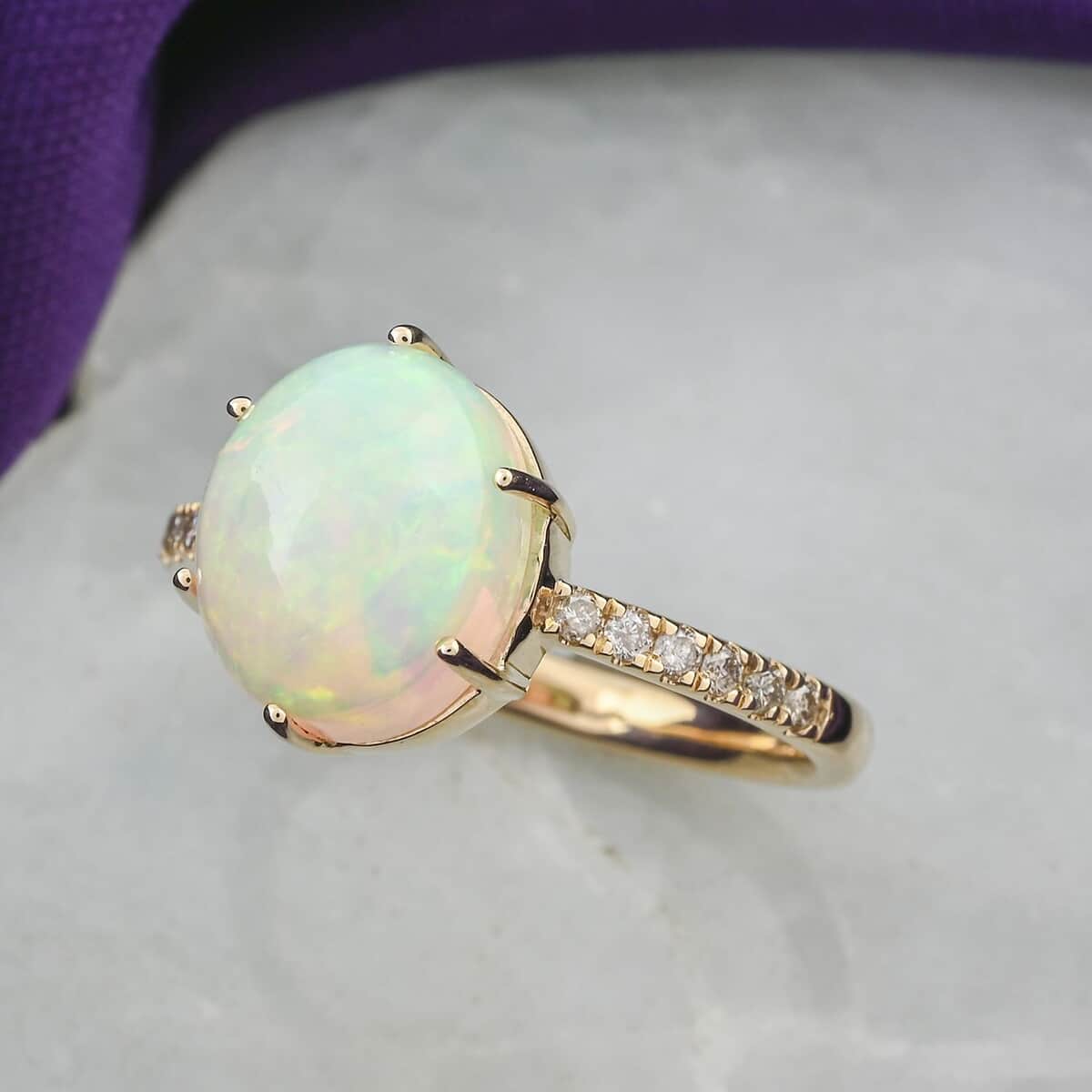 Certified & Appraised Luxoro 10K Yellow Gold AAA Ethiopian Welo Opal and G-H I2 Diamond Ring (Size 10.0) 2.85 ctw image number 1