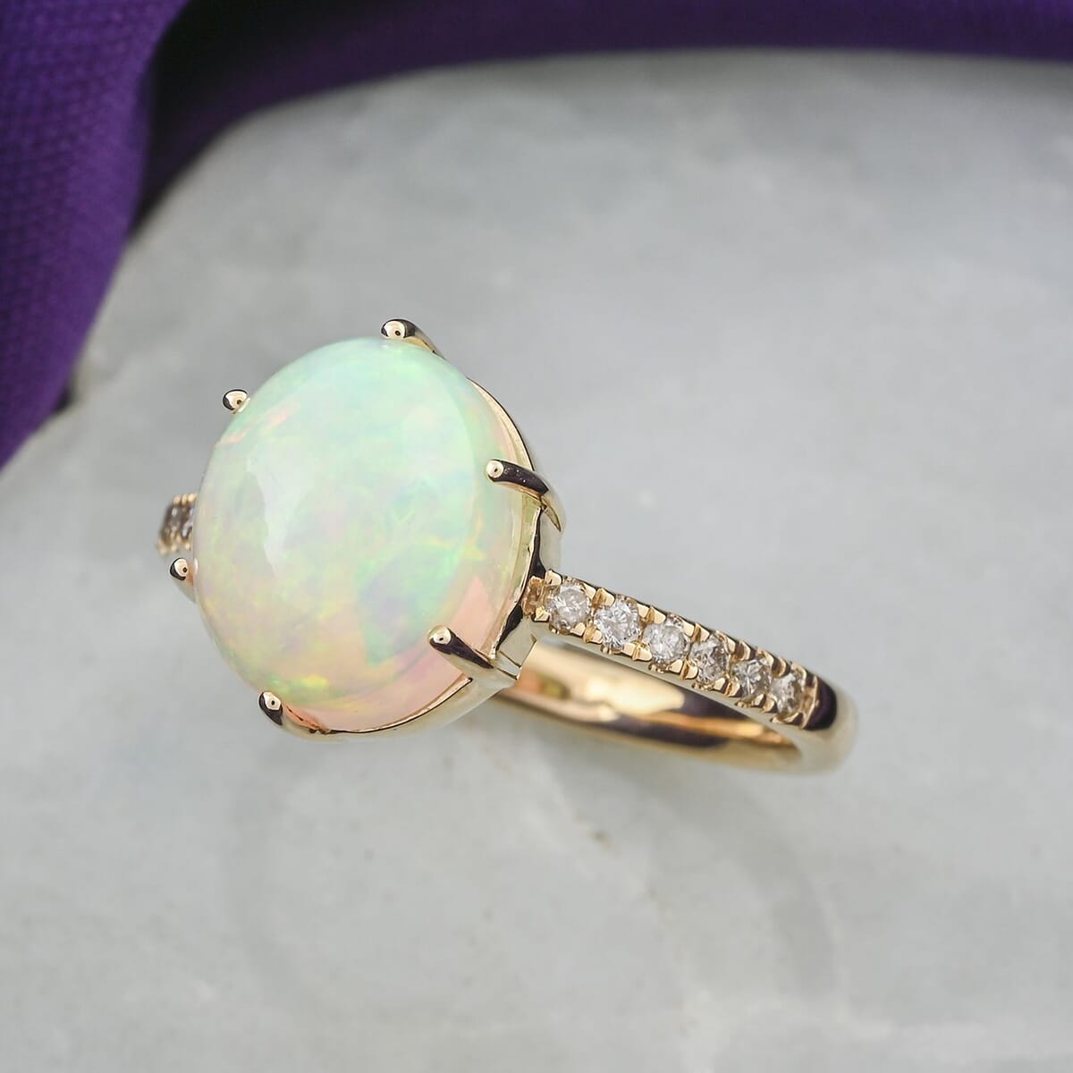 Certified & Appraised Luxoro 10K Yellow Gold AAA Ethiopian Welo Opal and G-H I2 Diamond Ring (Size 6.0) 2.85 ctw image number 1