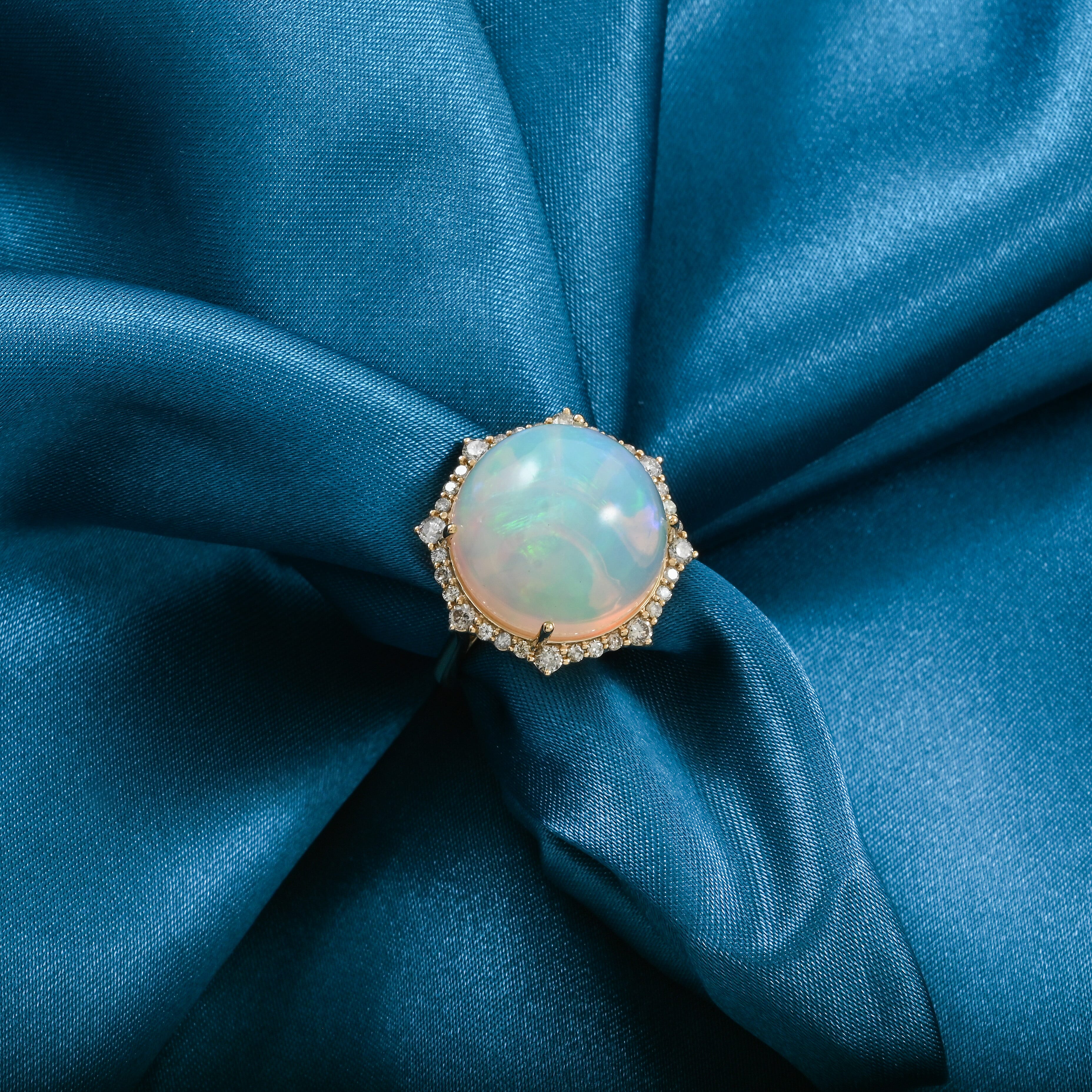 Certified & Appraised Luxoro 14K Yellow Gold AAA Ethiopian Welo Opal and Diamond Ring (Size 10.0) 4.60 Grams 11.60 ctw