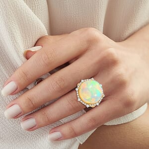 Certified & Appraised Luxoro 14K Yellow Gold AAA Ethiopian Welo Opal, Diamond (G-H, I2) (0.51 cts) Ring (Size 7.5) (4.60 g) 11.60 ctw