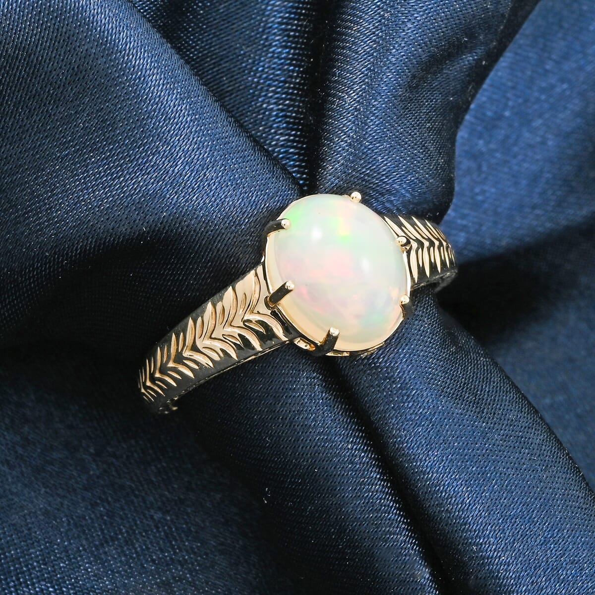 Certified & Appraised Luxoro 10K Yellow Gold AAA Ethiopian Welo Opal and G-H I2 Diamond Ring (Size 8.0) 4.10 Grams 2.10 ctw image number 1