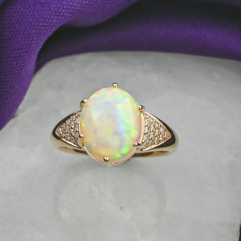 Certified & Appraised Luxoro 10K Yellow Gold AAA Ethiopian Welo Opal, Diamond (G-H, I2) (0.15 cts) Ring (Size 7.5) 2.80 ctw