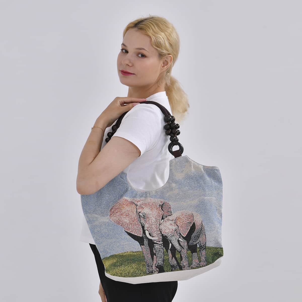 Blue Elephant Pattern 35% Polyester and 65% Cotton Tote Bag image number 1