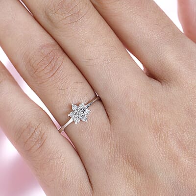 Diamond Accent Star Ring in Platinum Over Sterling Silver (Size 6.0)