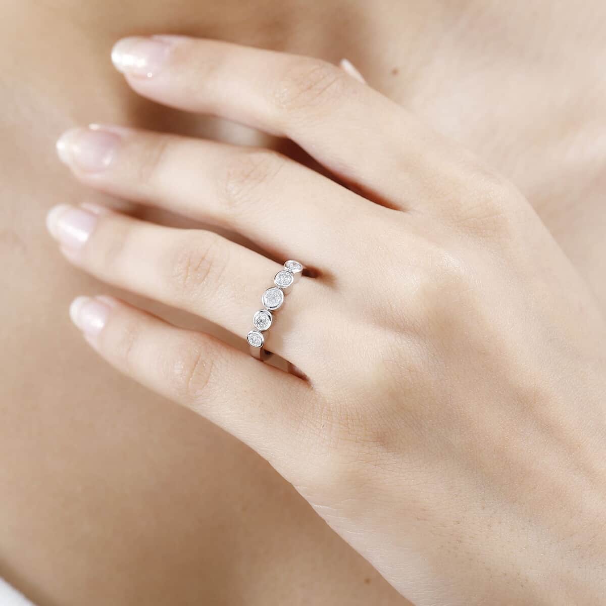 Luxoro 10K White Gold G-H I3 Diamond Bubble Ring (Size 6.0) 0.50 ctw image number 2
