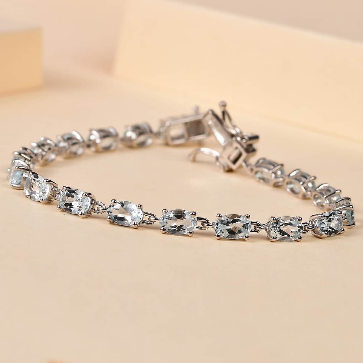 Blue Topaz Bracelet in Platinum Over Sterling Silver (6.50 In) 9.90 ctw image number 1