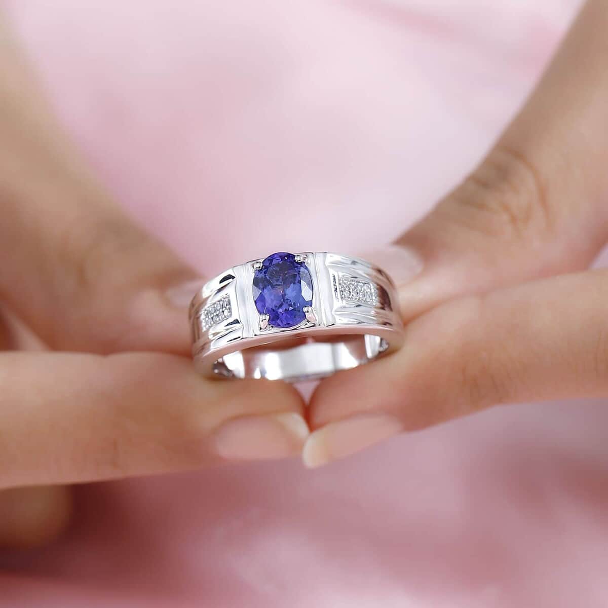 Luxoro 14K White Gold AAA Tanzanite and G-H I2 Diamond Men's Ring (Size 10.0) 7.15 Grams 2.00 ctw image number 2