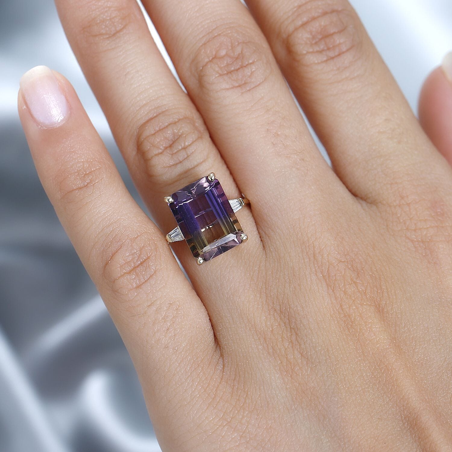 Luxoro 10K Yellow Gold AAA Anahi Ametrine, Diamond (G-H, I2) Ring (Size 10.0) 7.65 ctw