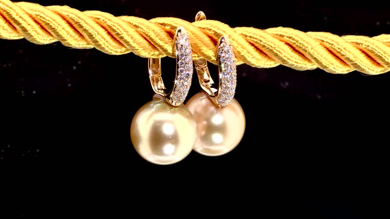 Certified & Appraised Iliana 18K Yellow Gold AAA South Sea Golden Pearl and G-H SI Diamond Earrings 0.24 ctw