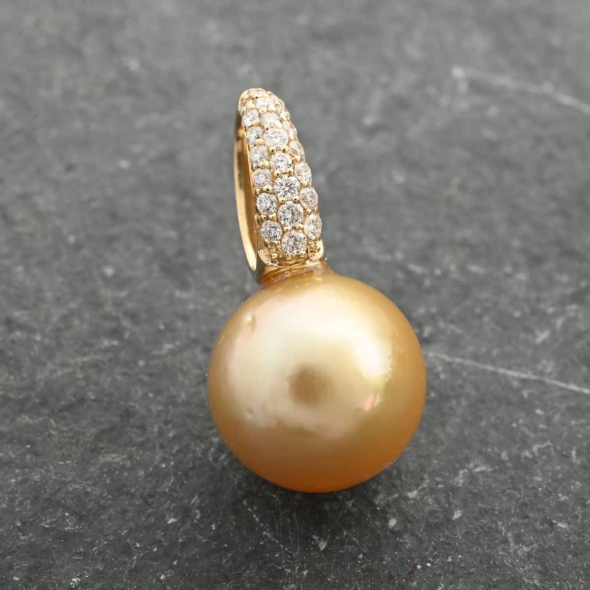 Certified & Appraised Iliana 18K Yellow Gold AAA South Sea Golden Pearl and G-H SI Diamond Pendant 0.11 ctw image number 1