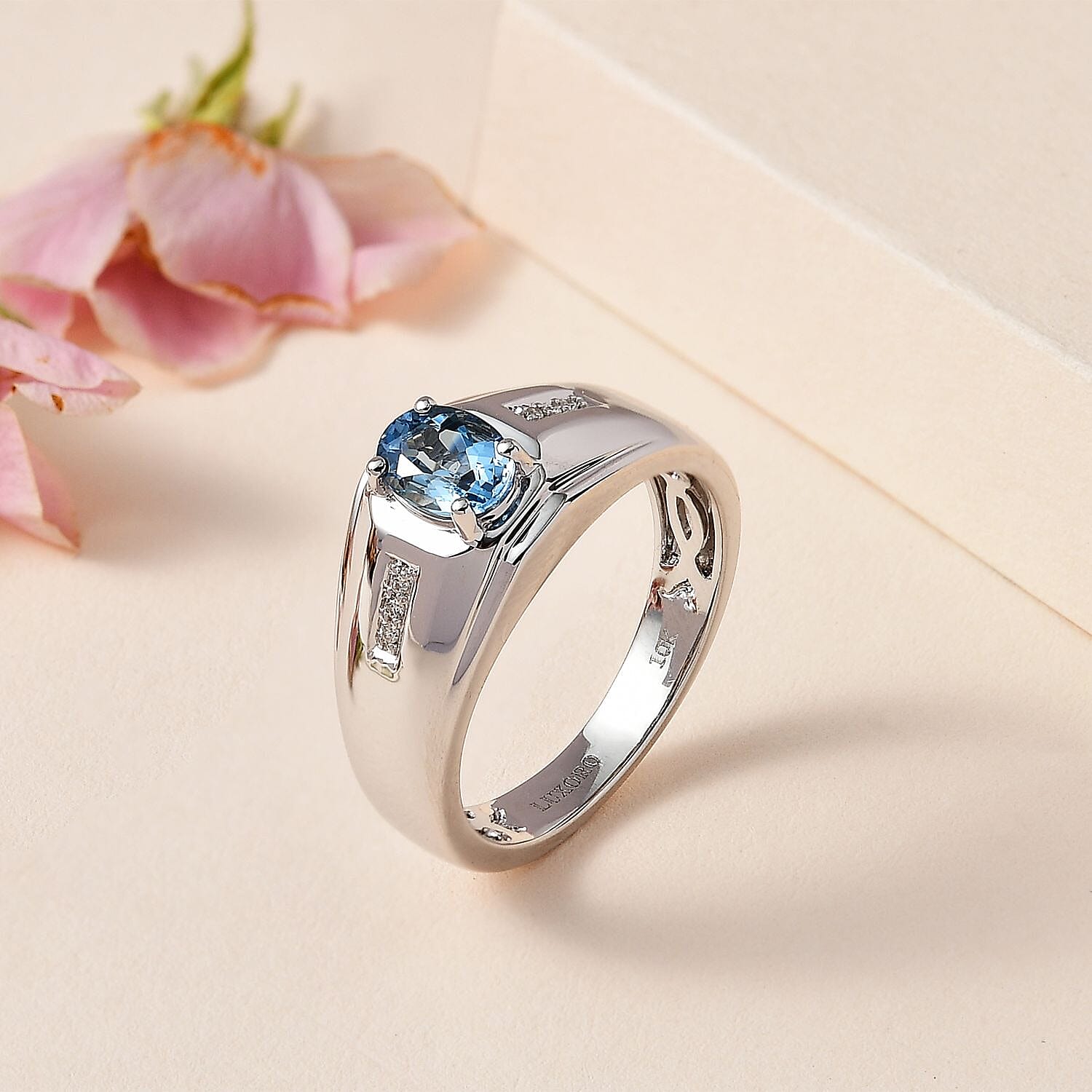 Luxoro 10K White Gold Premium Santa Maria Aquamarine and G-H I2 Diamond Men's Ring (Size 10.0) 0.65 ctw