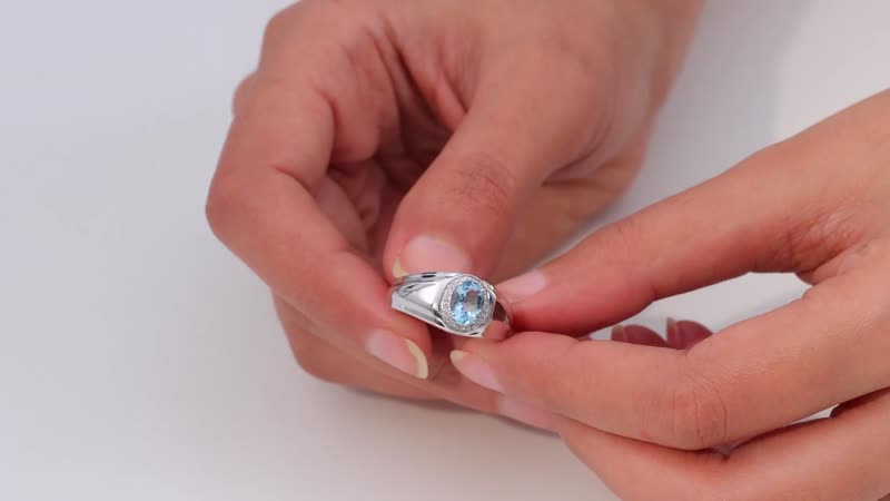 Luxoro 10K White Gold Premium Santa Maria Aquamarine, Diamond (G-H, I2) Men's Ring (Size 9.0) (5.75 g) 1.35 ctw