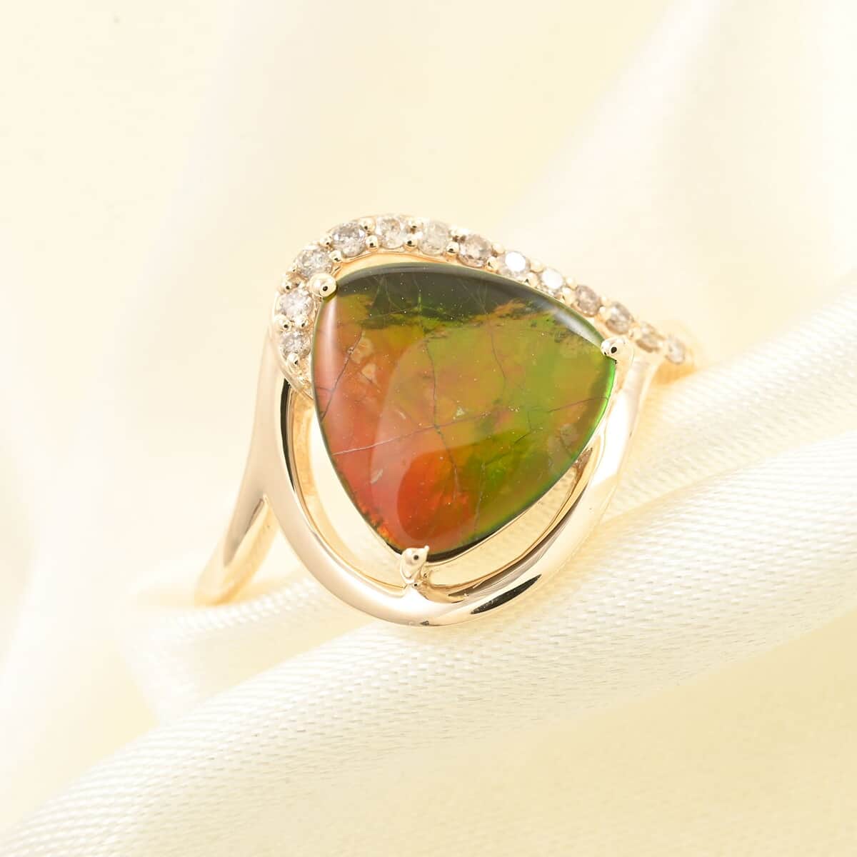 Certified & Appraised Luxoro 10K Yellow Gold AAA Canadian Ammolite and G-H I2 Diamond Ring (Size 7.0) 0.12 ctw image number 1