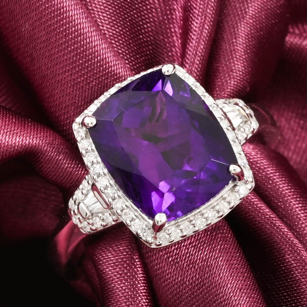 Luxoro 10K White Gold AAA Moroccan Amethyst, Diamond (G-H, I2) Ring (Size 9.0) 5.90 ctw image number 1