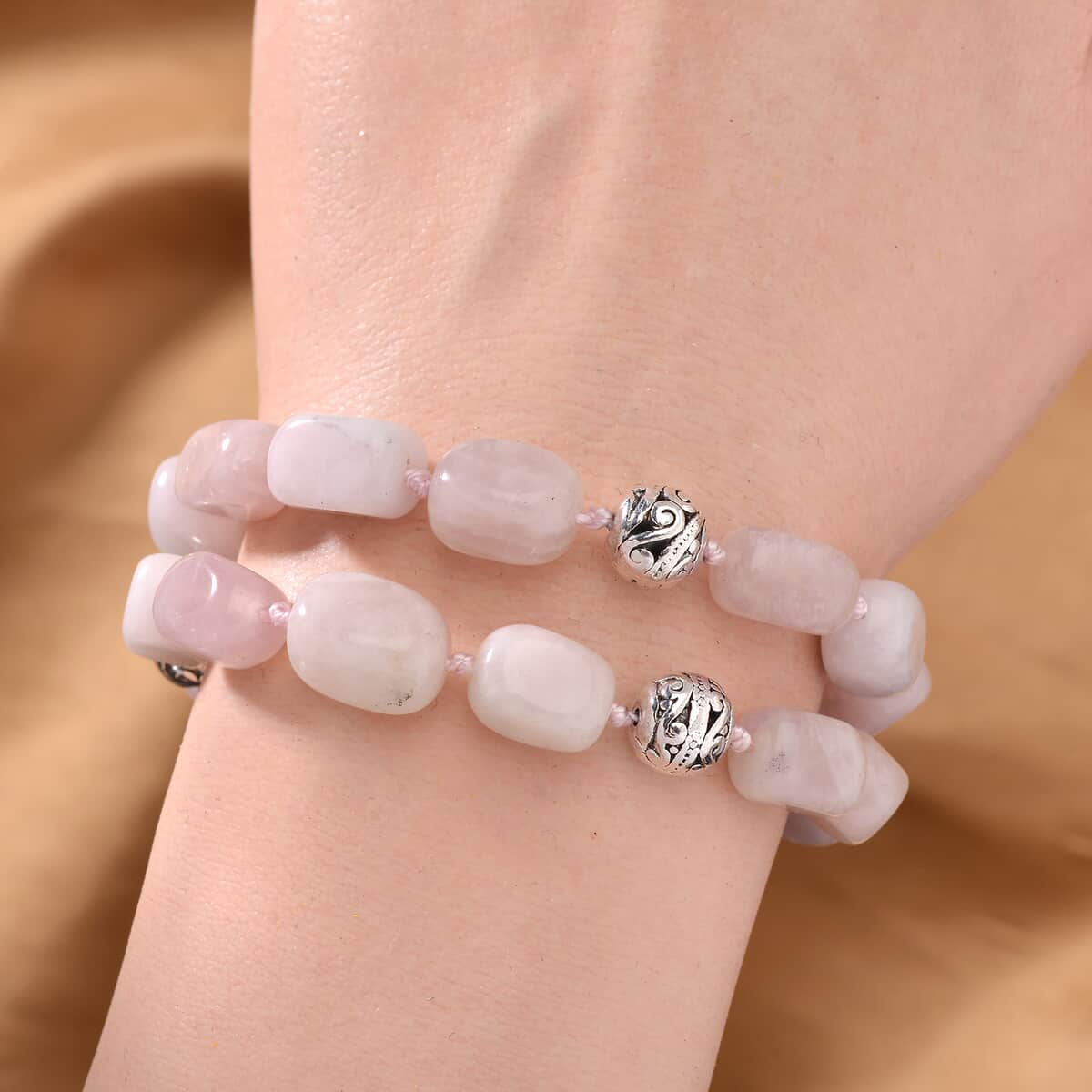 Galilea Rose Quartz 2 Row Beaded Bracelet in Silvertone (7.0-9.0In) 188.00 ctw image number 2