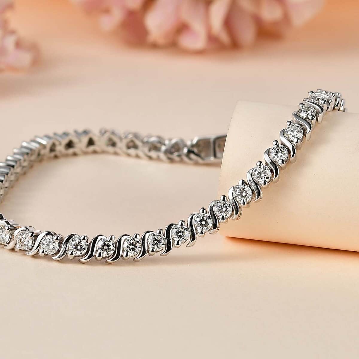 Moissanite Line Bracelet in Platinum Over Sterling Silver (7.25 In) 4.00 ctw image number 1