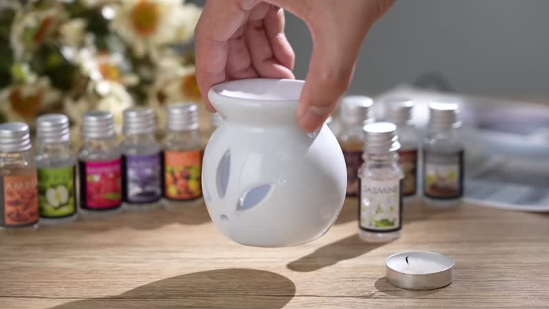 Set of 12 Essential Oil with Ceramic Base 10ml