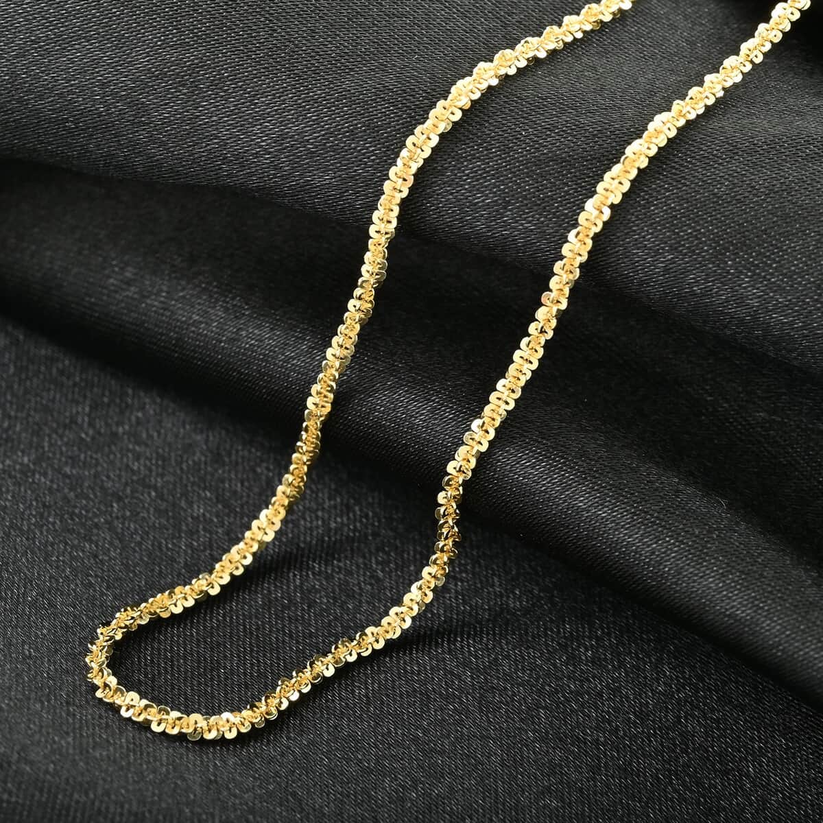 Italian 14K Yellow Gold Over Sterling Silver Margherita Chain Necklace 20 Inches 3.12 Grams image number 1