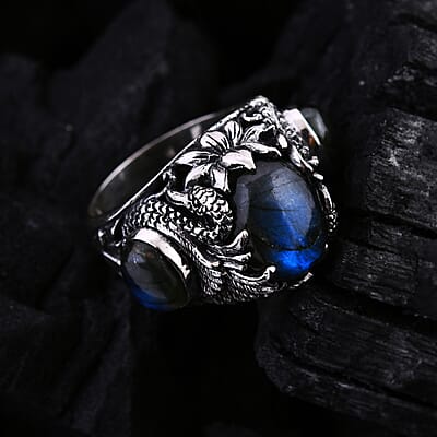 Bali Legacy Malagasy Labradorite Ring in Sterling Silver (Size 10.0) 9.00 ctw