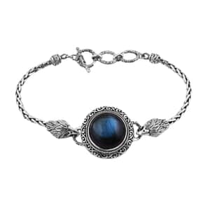 Bali Legacy Malagasy Labradorite Eagle with Padian Chain Bracelet in Sterling Silver (6.50-8.0In) 14.85 ctw