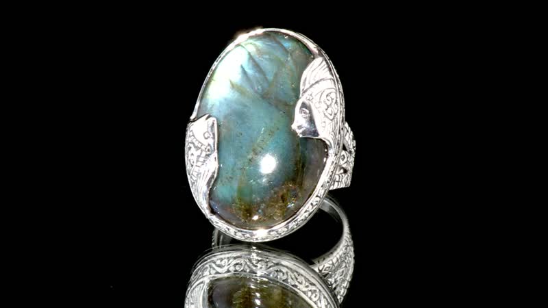 Bali Legacy Malagasy Labradorite Ring in Sterling Silver (Size 10.0) 35.00 ctw