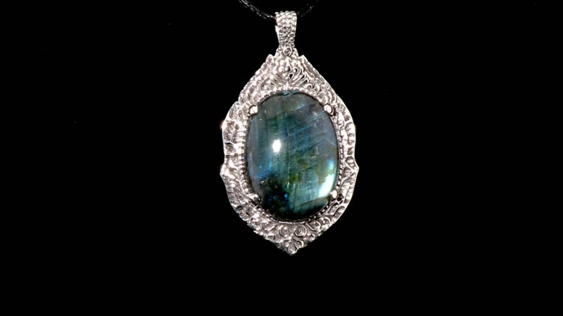 Bali Legacy Malagasy Labradorite Dragon Eye Pendant in Sterling Silver 48.85 ctw