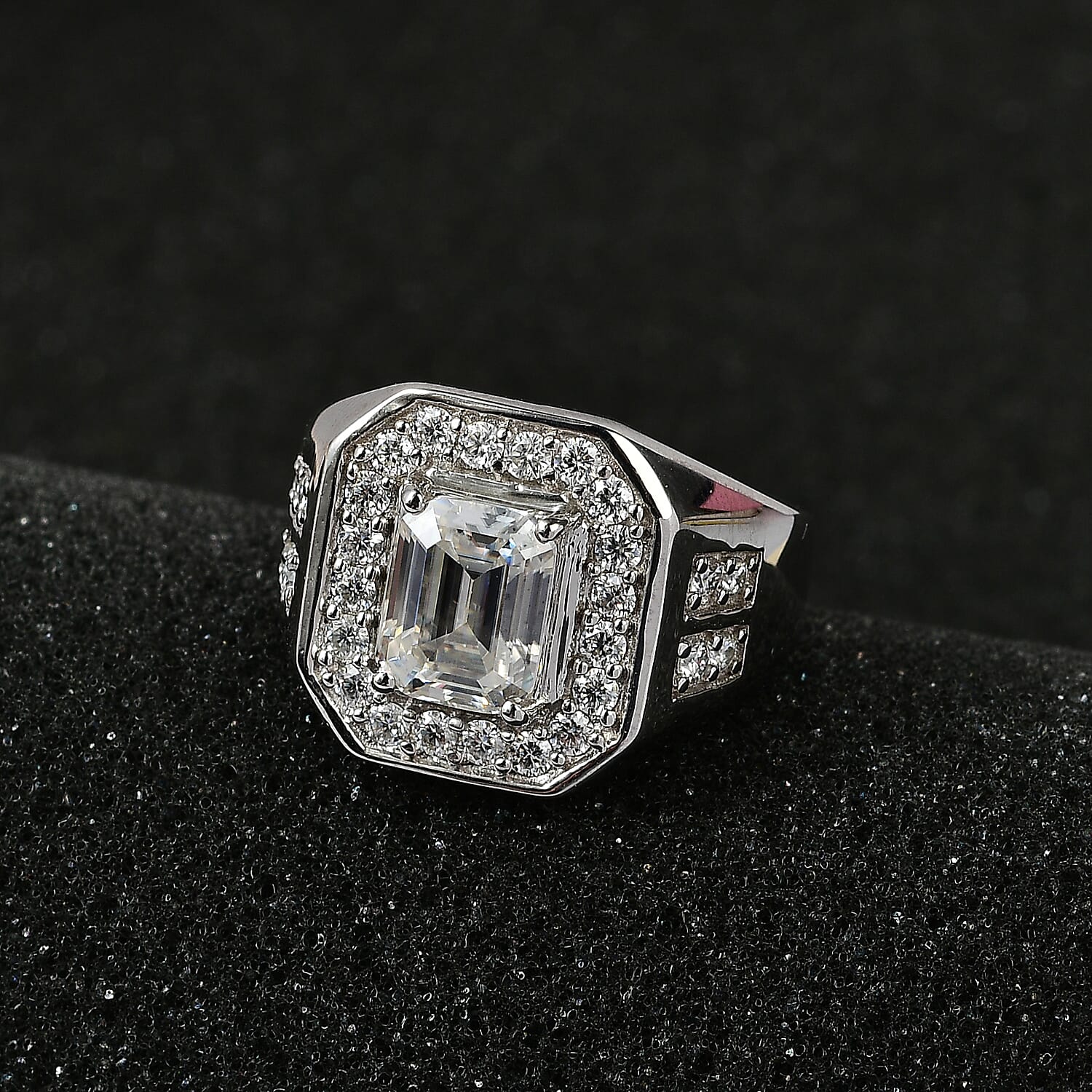 D'Joy Moissanite 3.40 ctw Royal Signet Men's Ring in Rhodium Over Sterling Silver (Size 12.0)