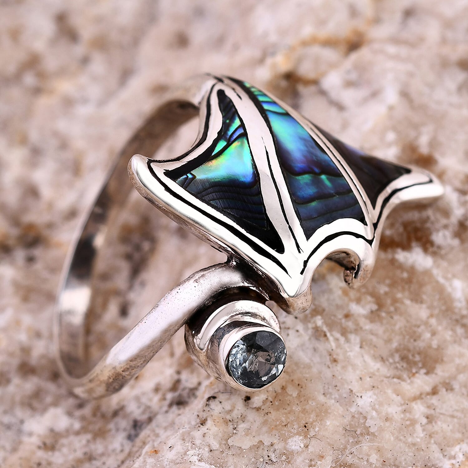 Bali Legacy Abalone Shell and Sky Blue Topaz Manta Ray Ring in Sterling Silver (Size 10.0) 0.35 ctw