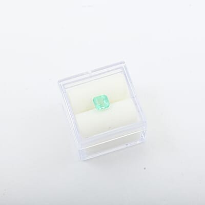 AAAA Boyaca Mint Colombian Emerald (Oct Free Size) 0.50 ctw