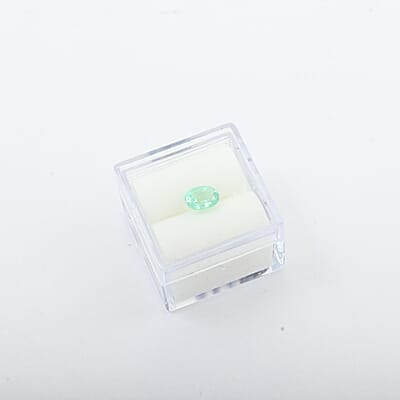 AAAA Boyaca Mint Colombian Emerald (Ovl Free Size) 0.75 ctw Loose gemstone