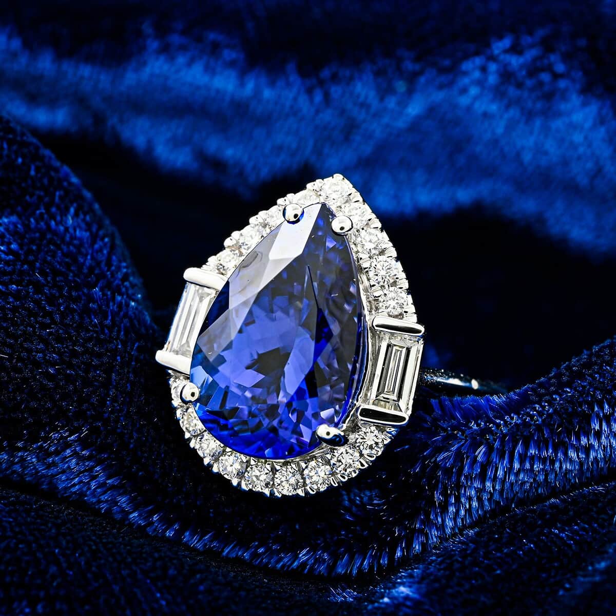 Certified & Appraised Rhapsody 950 Platinum AAAA Tanzanite and E-F VS Diamond Ring (Size 7.0) 8.35 Grams 4.80 ctw image number 1