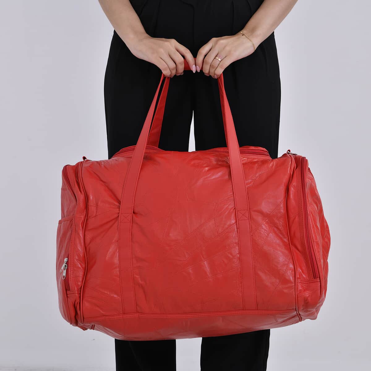 Red Sheep Leather Travel Bag with Shoulder Strap image number 2