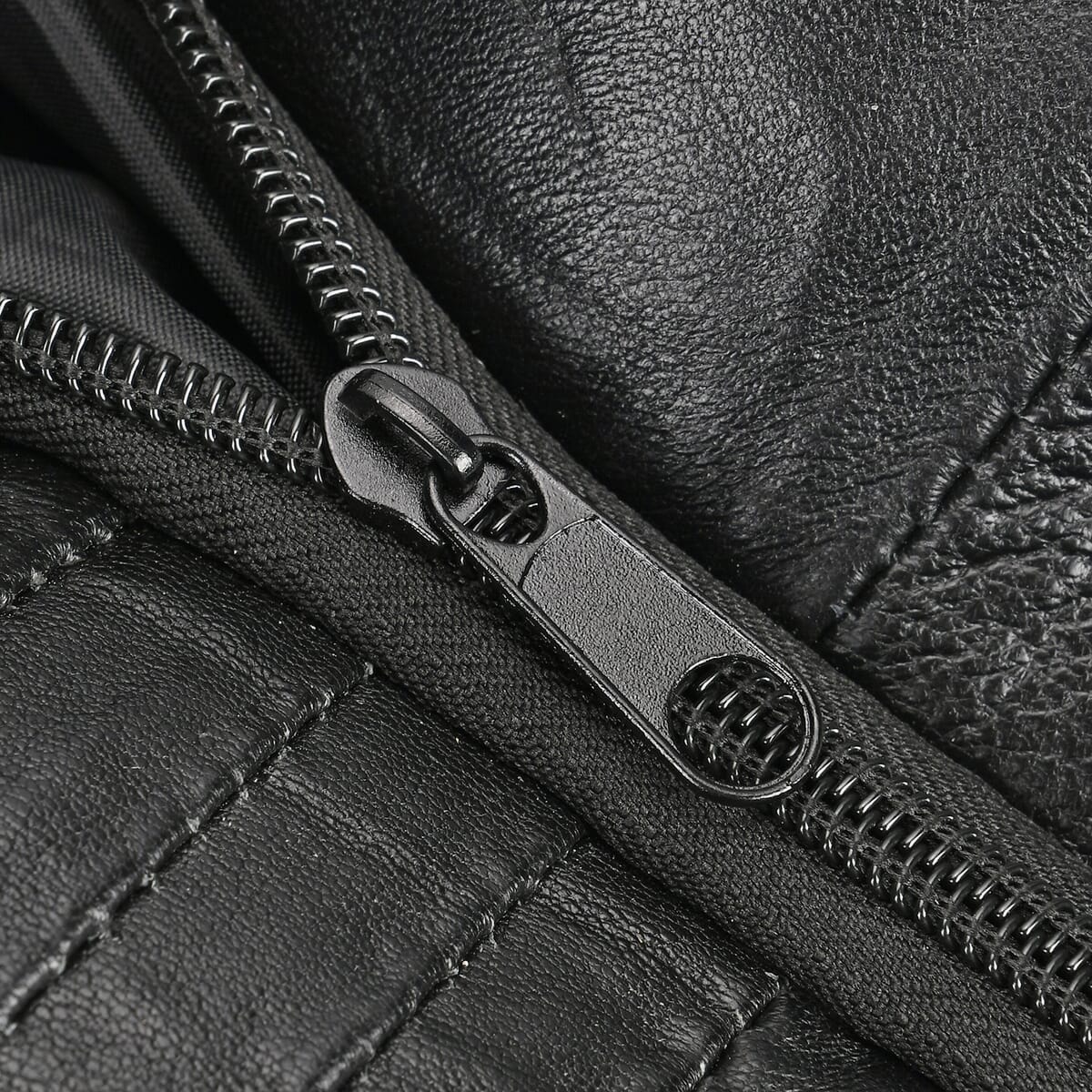 Black Sheepskin Leather Crossbody Bag with Shoulder Strap image number 5
